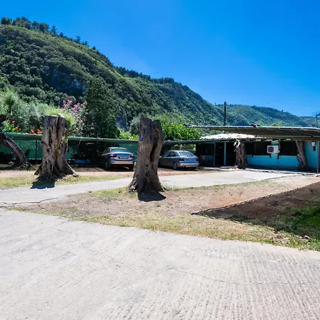 Fenia Διαμέρισμα *